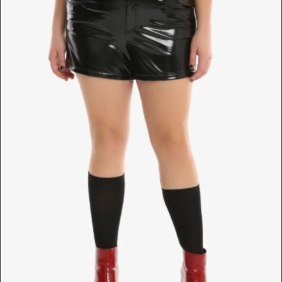 NWT 22 TRIPP HOT TOPIC VINYL SHORTS FINAL PRICE - Picture 3 of 3